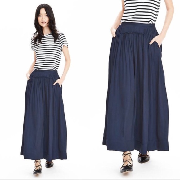 Banana Republic Dresses & Skirts - Banana Republic charmeuse maxi skirt EUC